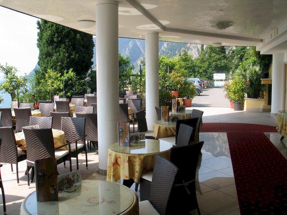 Hotel Villa Dirce Limone sul Garda Exterior photo